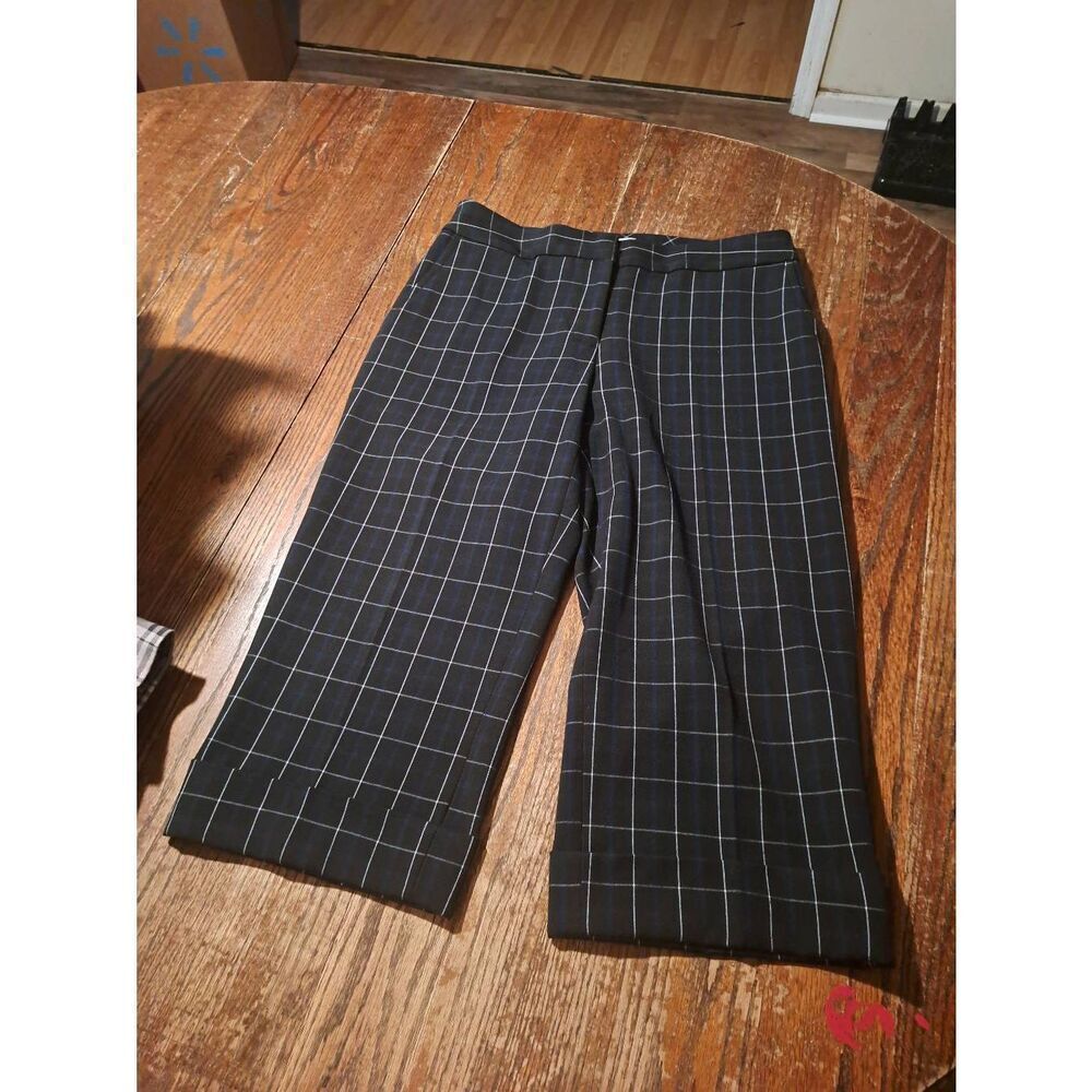 Womens size 10 Liz Claiborne Audra Black White Blue Capri Crop Pants Pockets